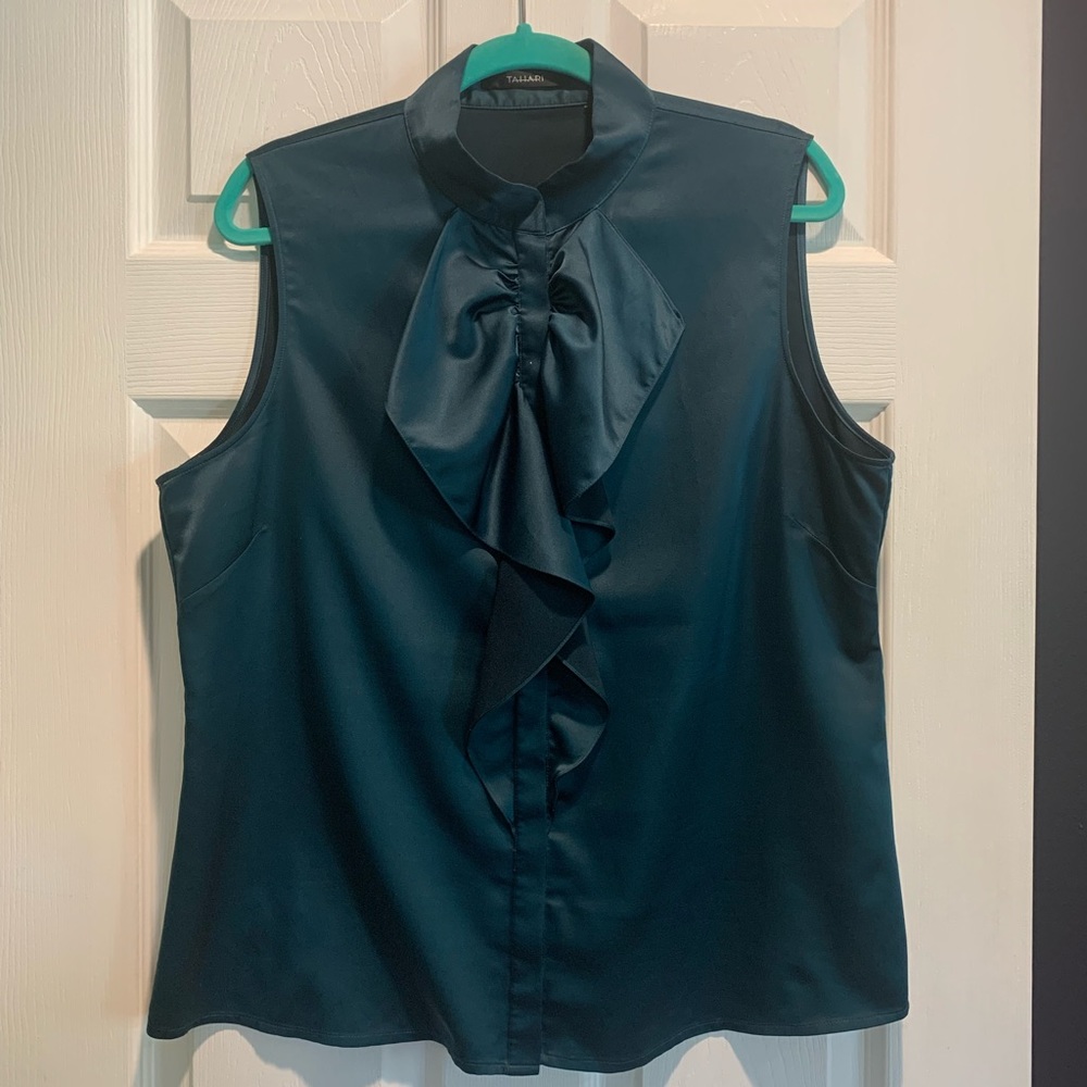 Tahari Sleeveless Button Down